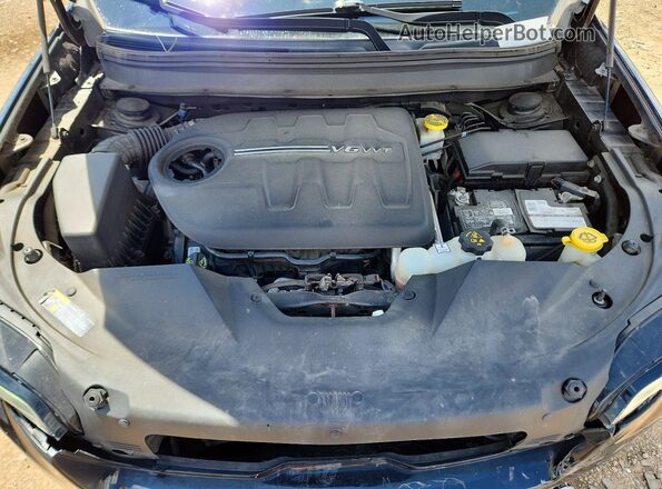 1C4PJMDX4KD304082 2019 JEEP CHEROKEE Black Widok wnętrza z tyłu