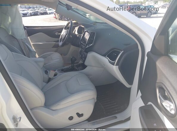 1C4PJMDX5MD117839 2021 JEEP CHEROKEE Белый Вид салона спереди