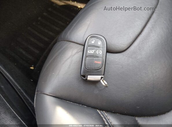 1C4PJMDX6JD548086 2018 JEEP CHEROKEE White Vista del salpicadero