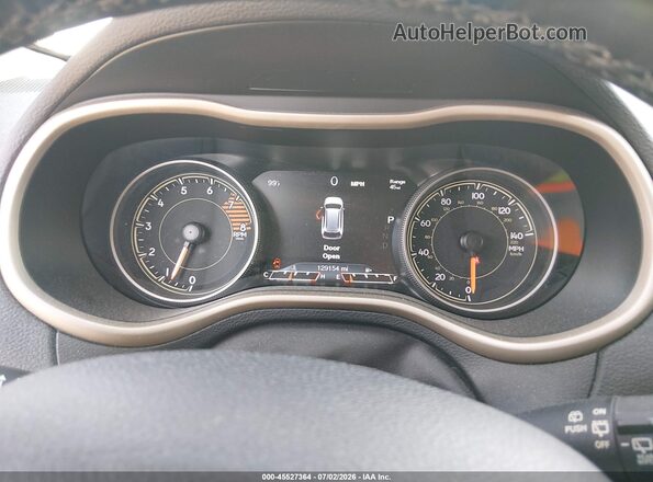 1C4PJMDX6JD548086 2018 JEEP CHEROKEE White Vista de los asientos traseros