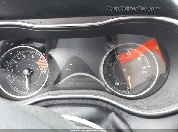 1C4PJMDX6KD118480 2019 JEEP CHEROKEE Gray Widok tylnych siedzeń