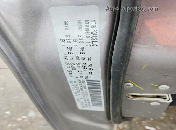 1C4PJMDX7JD575491 2018 JEEP CHEROKEE Silver Widok naklejki z numerem VIN