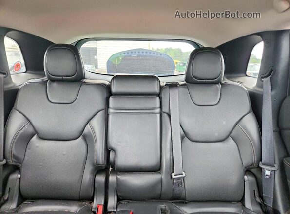1C4PJMDX7JD575491 2018 JEEP CHEROKEE Silver Widok tylnych siedzeń
