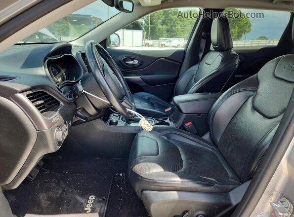 1C4PJMDX7KD140777 2019 JEEP CHEROKEE Silver წინა სალონის ხედი