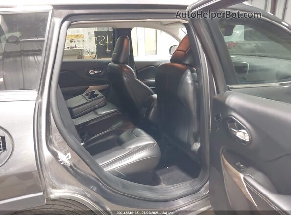 1C4PJMDX8JD607218 2018 JEEP CHEROKEE Серый Вид наклейки с VIN-кодом