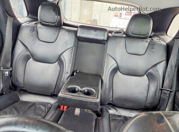 1C4PJMDX8KD423544 2019 JEEP CHEROKEE White Rear seats view