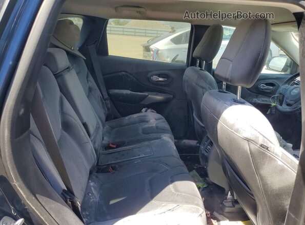 1C4PJMDX8KD491827 2019 JEEP CHEROKEE Blue Rear seats view