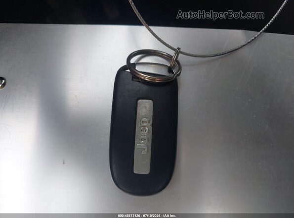 1C4PJMDX9KD200591 2019 JEEP CHEROKEE Maroon Вид панелі приладів