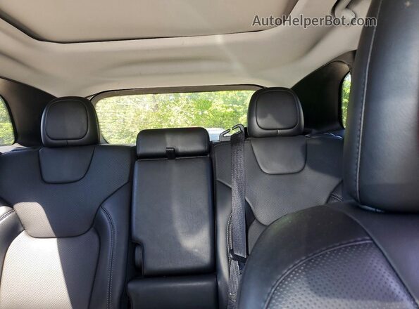 1C4PJMDX9MD231262 2021 JEEP CHEROKEE White Widok tylnych siedzeń