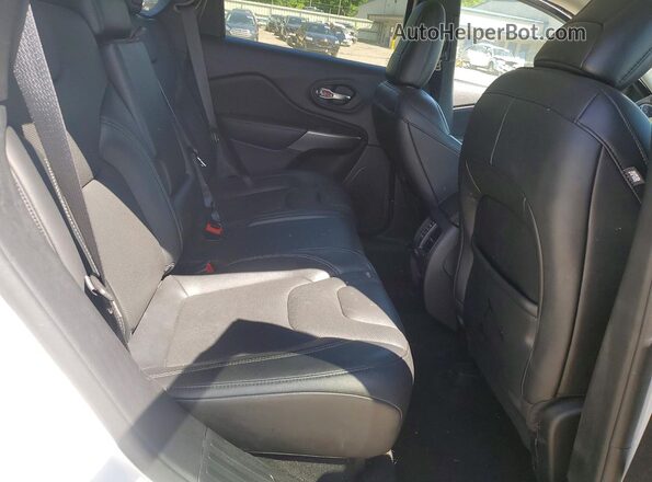 1C4PJMDX9MD231262 2021 JEEP CHEROKEE White Widok wnętrza z tyłu