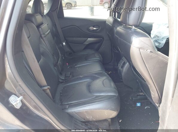 1C4PJMJN9KD233528 2019 JEEP CHEROKEE Gray Widok naklejki z numerem VIN