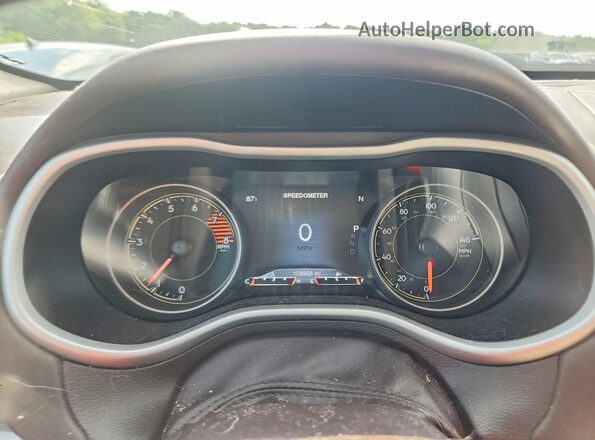 1C4PJMJS6HW606074 2017 JEEP CHEROKEE Red Вид щитка приладів