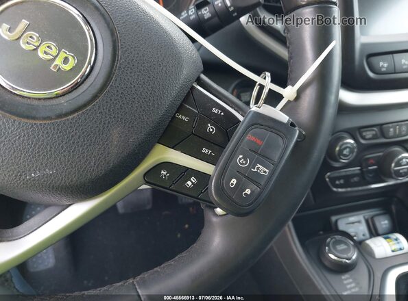 1C4PJMJX7JD613693 2018 JEEP CHEROKEE Gray Вид панелі приладів