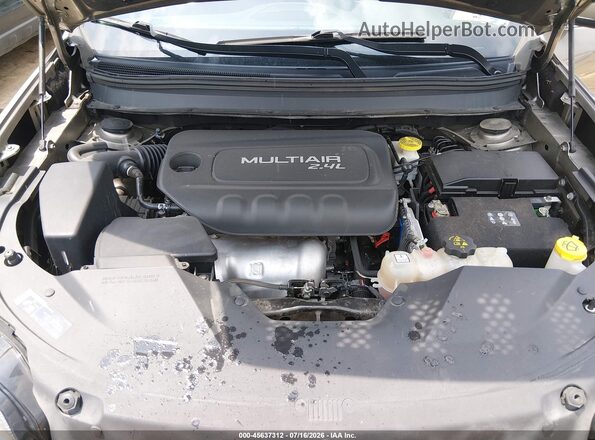 1C4PJMLB0KD105357 2019 JEEP CHEROKEE Tan უკანა ხედი