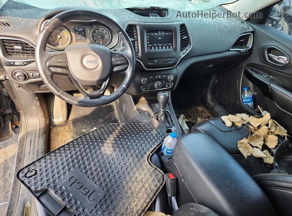 1C4PJMLB3KD400694 2019 JEEP CHEROKEE Черный Вид панели приборов