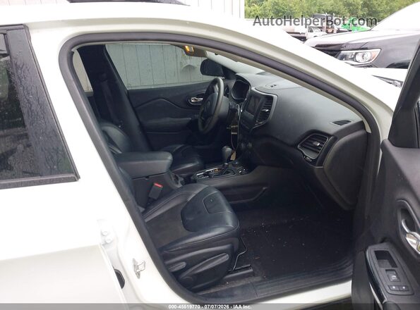 1C4PJMLB4LD539699 2020 JEEP CHEROKEE White Vista interior delantera