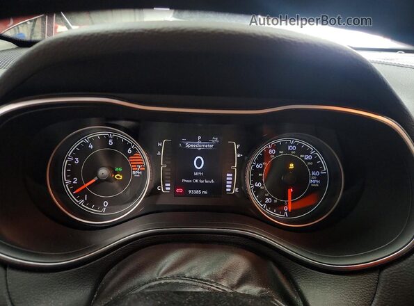 1C4PJMLB4LD554848 2020 JEEP CHEROKEE Red Սարքավորումների վահանակի տեսք