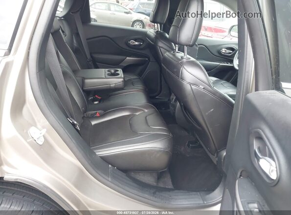 1C4PJMLB5KD254167 2019 JEEP CHEROKEE Gold VIN კოდის სტიკერის ხედი