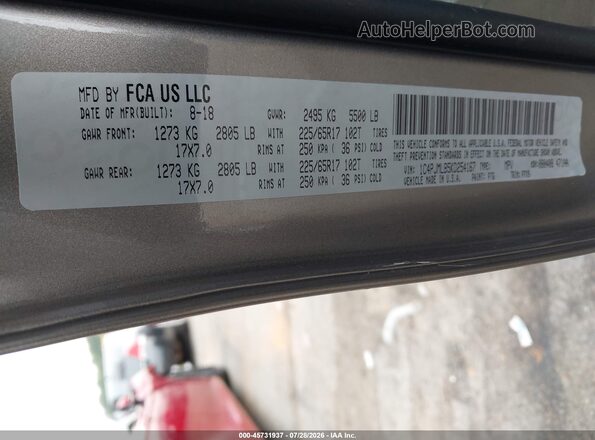 1C4PJMLB5KD254167 2019 JEEP CHEROKEE Gold ძრავის განყოფილების ხედი