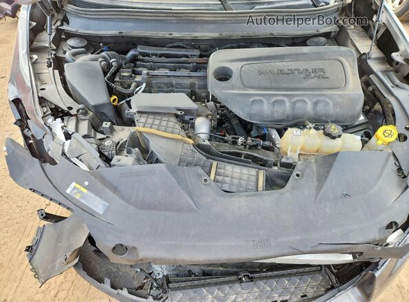 1C4PJMLB5KD432028 2019 JEEP CHEROKEE Gray Vista interior trasera