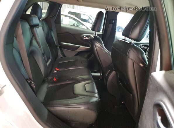 1C4PJMLB5LD500393 2020 JEEP CHEROKEE Белый Вид задней части салона