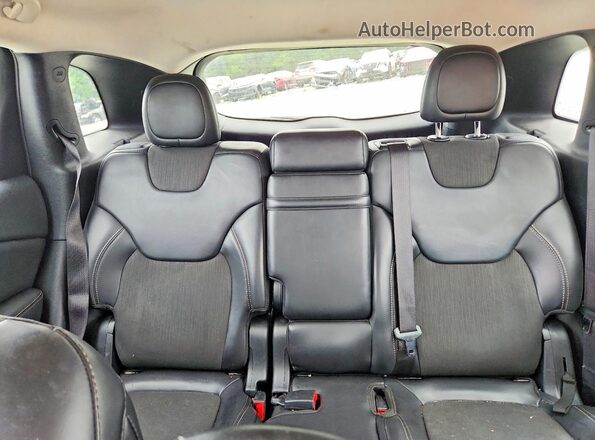 1C4PJMLB6JD522030 2018 JEEP CHEROKEE Black Widok tylnych siedzeń