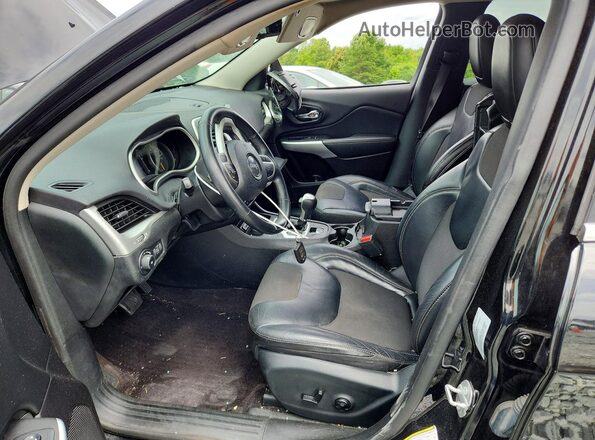 1C4PJMLB6JD522030 2018 JEEP CHEROKEE Black Widok wnętrza z przodu