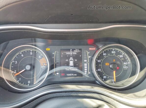 1C4PJMLB6KD180998 2019 JEEP CHEROKEE Бордовый Вид щитка приборов