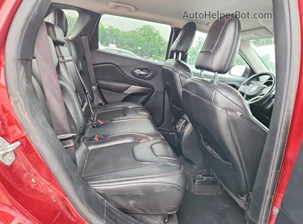 1C4PJMLB6KD304882 2019 JEEP CHEROKEE Red უკანა სავარძლების ხედი
