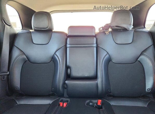 1C4PJMLB7KD291057 2019 JEEP CHEROKEE Black Widok tylnych siedzeń