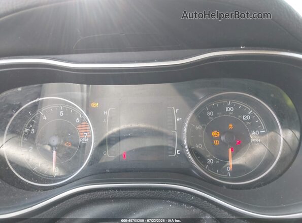 1C4PJMLB8KD234236 2019 JEEP CHEROKEE White Vista de los asientos traseros