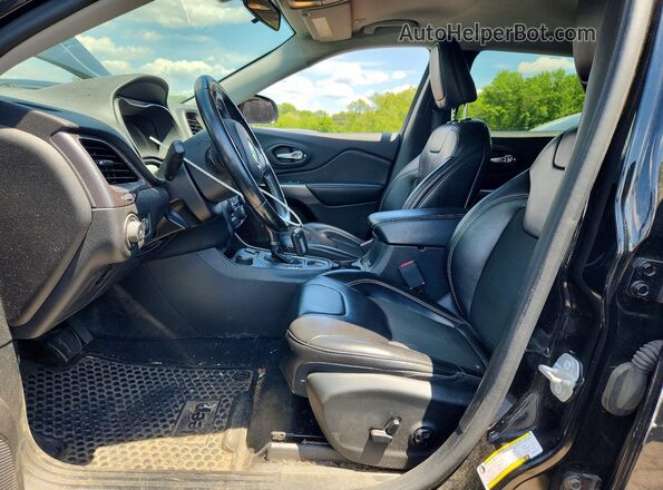 1C4PJMLB8KD355137 2019 JEEP CHEROKEE Черный Вид салона спереди