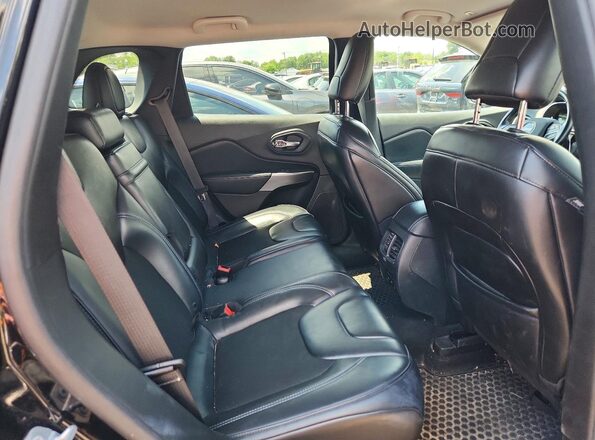 1C4PJMLB8KD355137 2019 JEEP CHEROKEE Черный Вид задних сидений