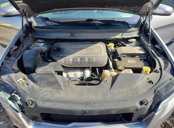 1C4PJMLB9KD329159 2019 JEEP CHEROKEE Silver Vista interior trasera