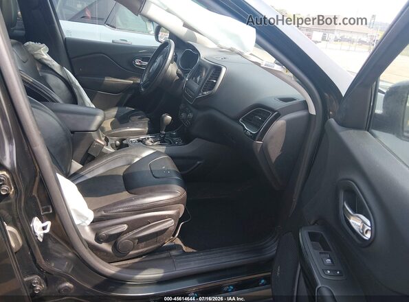 1C4PJMLB9KD472810 2019 JEEP CHEROKEE Черный Вид салона спереди