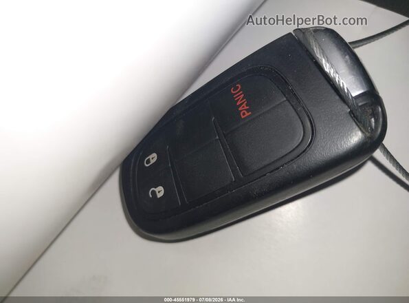 1C4PJMLB9LD551573 2020 JEEP CHEROKEE Black Vista del salpicadero