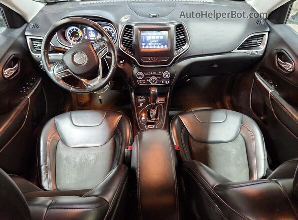 1C4PJMLBXKD330546 2019 JEEP CHEROKEE Silver Вид панелі приладів