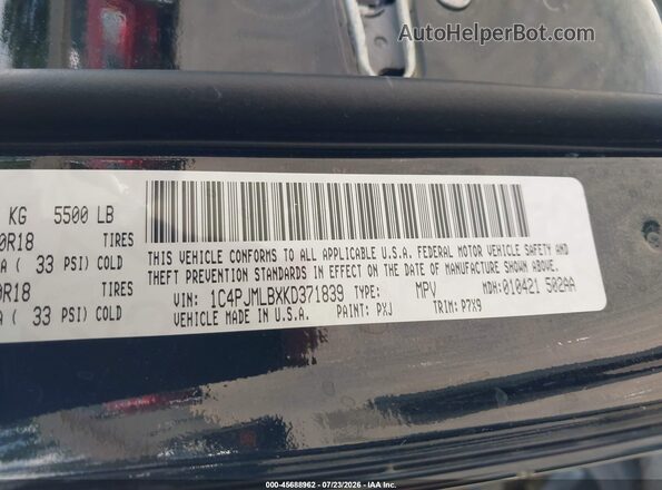 1C4PJMLBXKD371839 2019 JEEP CHEROKEE Black Engine compartment view