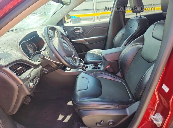 1C4PJMLN2KD167840 2019 JEEP CHEROKEE Red Вид салону спереду