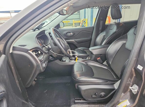 1C4PJMLN2KD287430 2019 JEEP CHEROKEE Серый Вид салона спереди