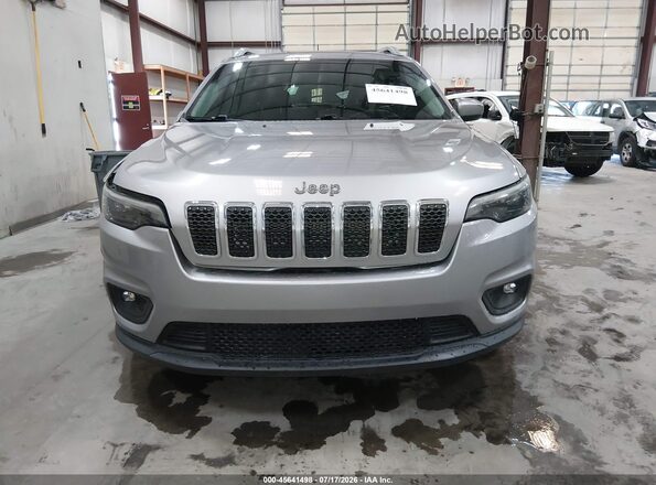 1C4PJMLN4KD261489 2019 JEEP CHEROKEE Silver Instrument cluster view