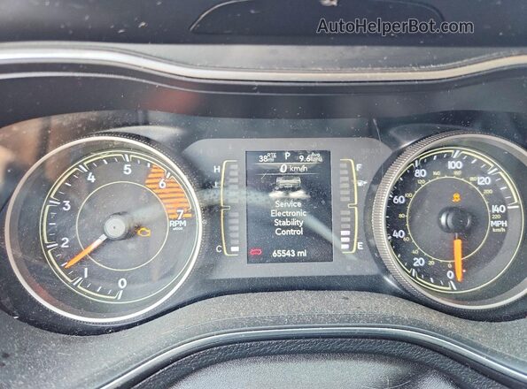 1C4PJMLN6KD470796 2019 JEEP CHEROKEE Red Սարքավորումների վահանակի տեսք