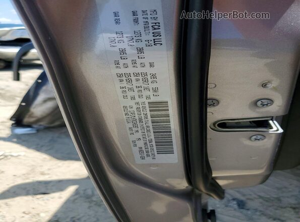 1C4PJMLN7KD245397 2019 JEEP CHEROKEE Gray Widok naklejki z numerem VIN