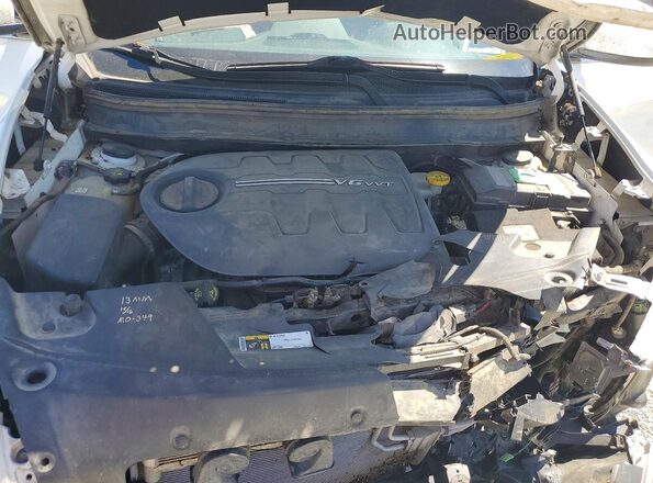 1C4PJMLX0JD575074 2018 JEEP CHEROKEE White ძრავის განყოფილების ხედი