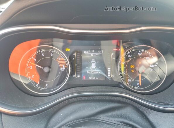 1C4PJMLX0KD433079 2019 JEEP CHEROKEE Бордовый Вид щитка приборов