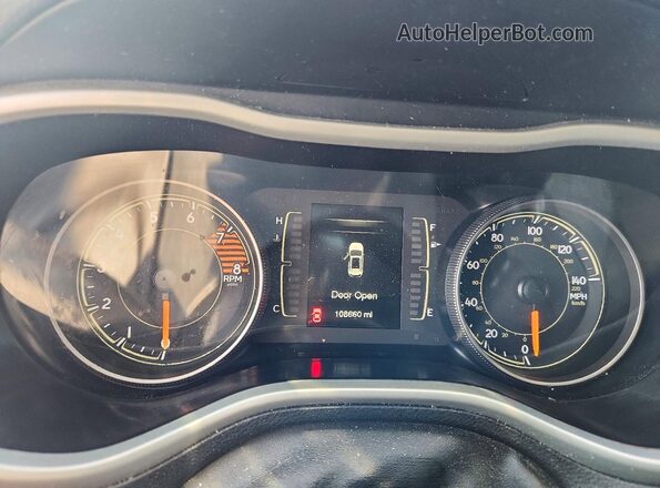 1C4PJMLX3JD515242 2018 JEEP CHEROKEE Black Սարքավորումների վահանակի տեսք