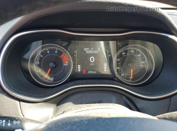 1C4PJMLX3KD282044 2019 JEEP CHEROKEE Red Vista del cuadro de instrumentos