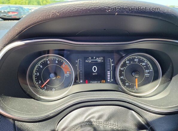 1C4PJMLX4KD329811 2019 JEEP CHEROKEE White ხელსაწყოთა პანელის ხედი