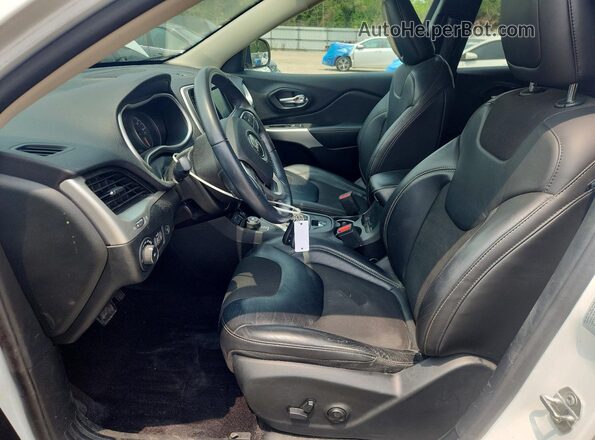 1C4PJMLX7JD506205 2018 JEEP CHEROKEE White წინა სალონის ხედი