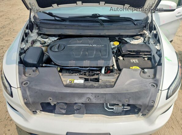 1C4PJMLX7JD506205 2018 JEEP CHEROKEE White ძრავის განყოფილების ხედი